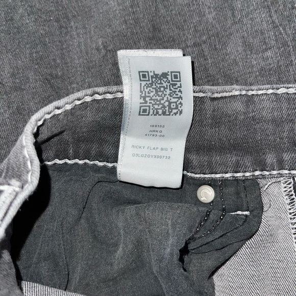 True Religion Rickys - Picture 5 of 10